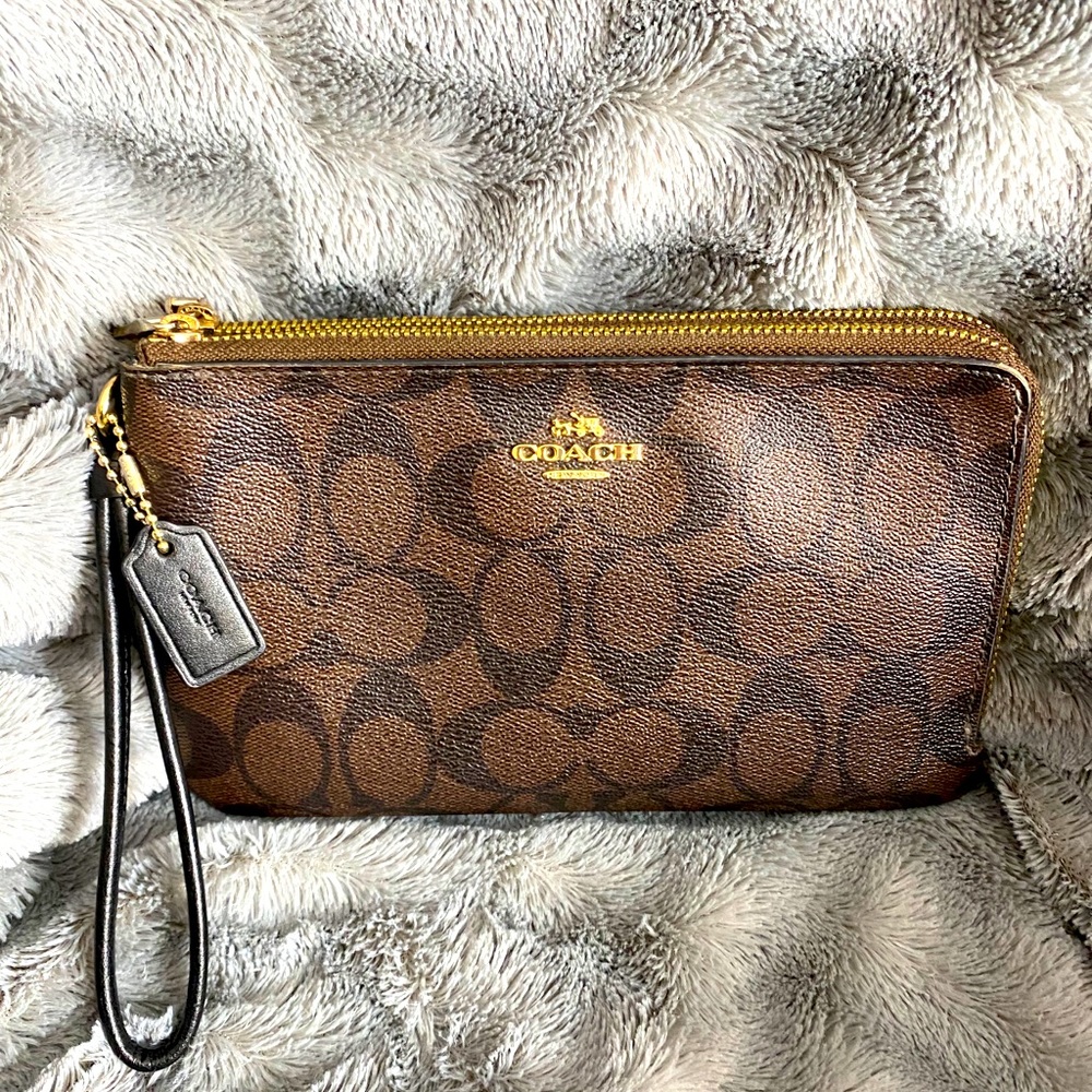 Coach Double Zip Wallet/Wristlet/Clutch